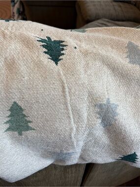 Maurices Green Tree Motif Throw on Cream